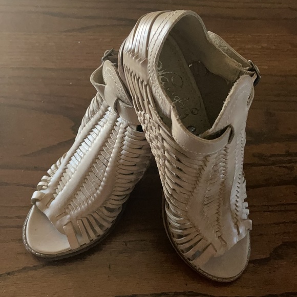 Sandals - Picture 5 of 5